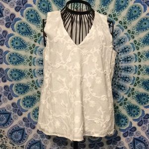Like new Jude Connally eyelet white tank XS
